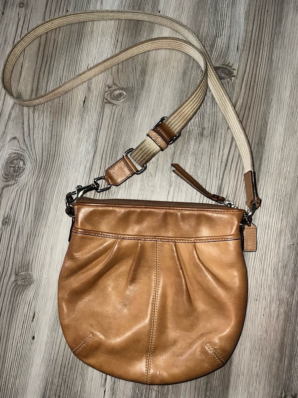 Coach Swingpack Leather Brown Leather Crossbody Bag Purse